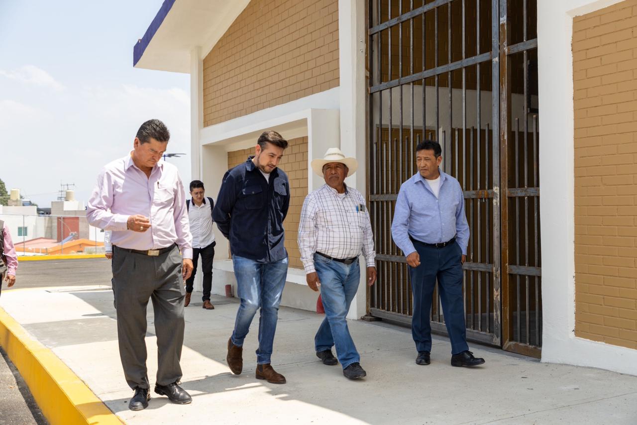 Autoridades estatales y municipales recorren proyecto de la Ciudad del Abastecimiento en Huamantla